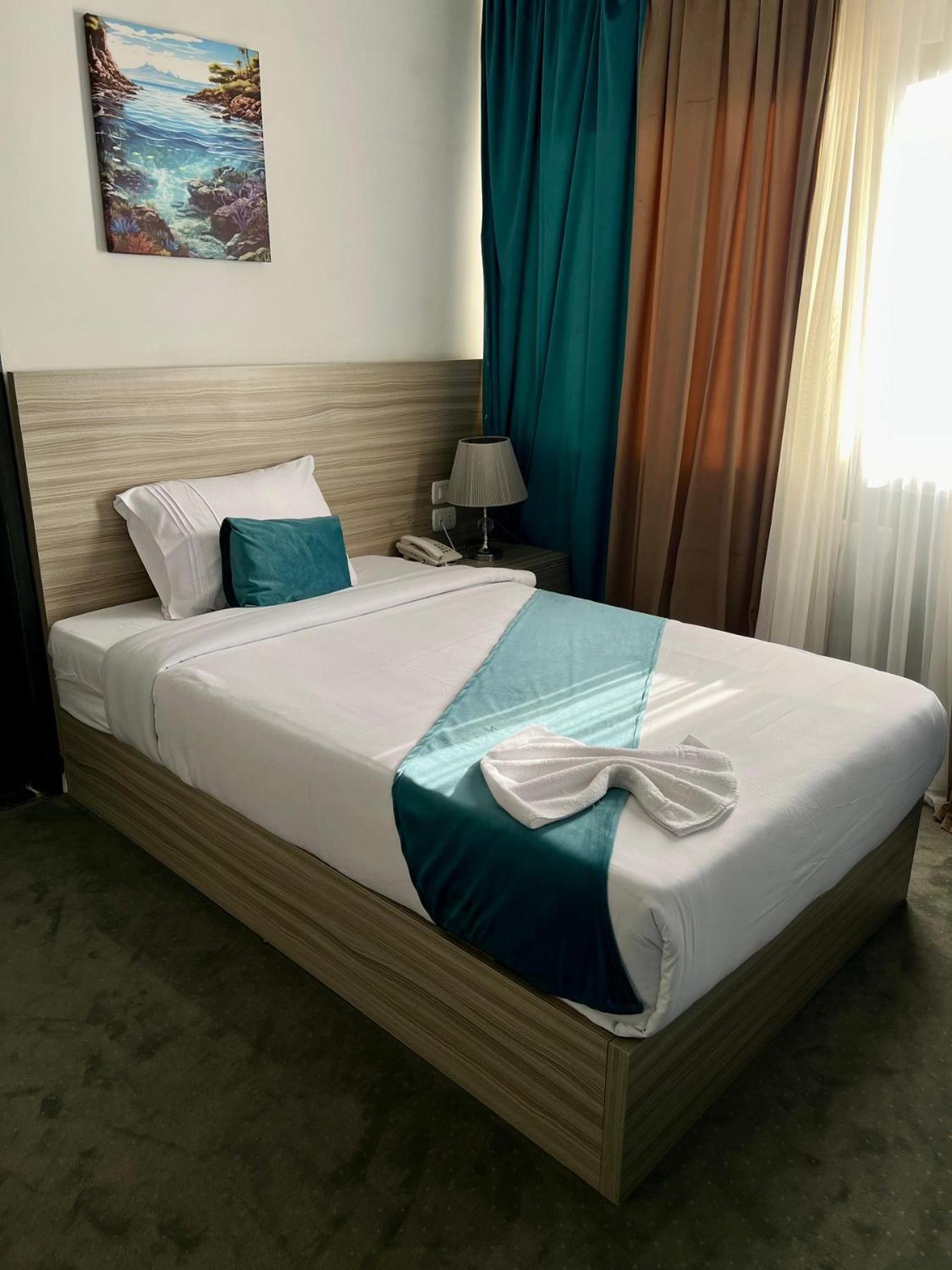 Mar Charbel Hotel Cairo Exterior photo