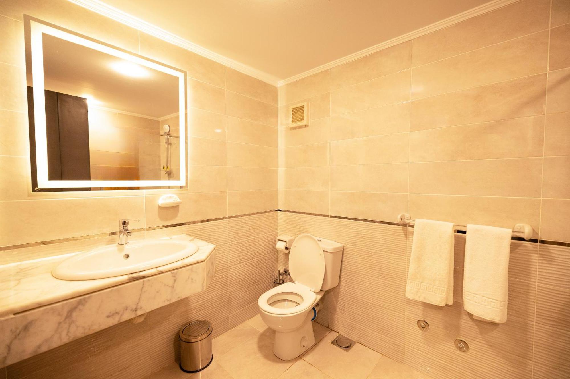 Mar Charbel Hotel Cairo Exterior photo