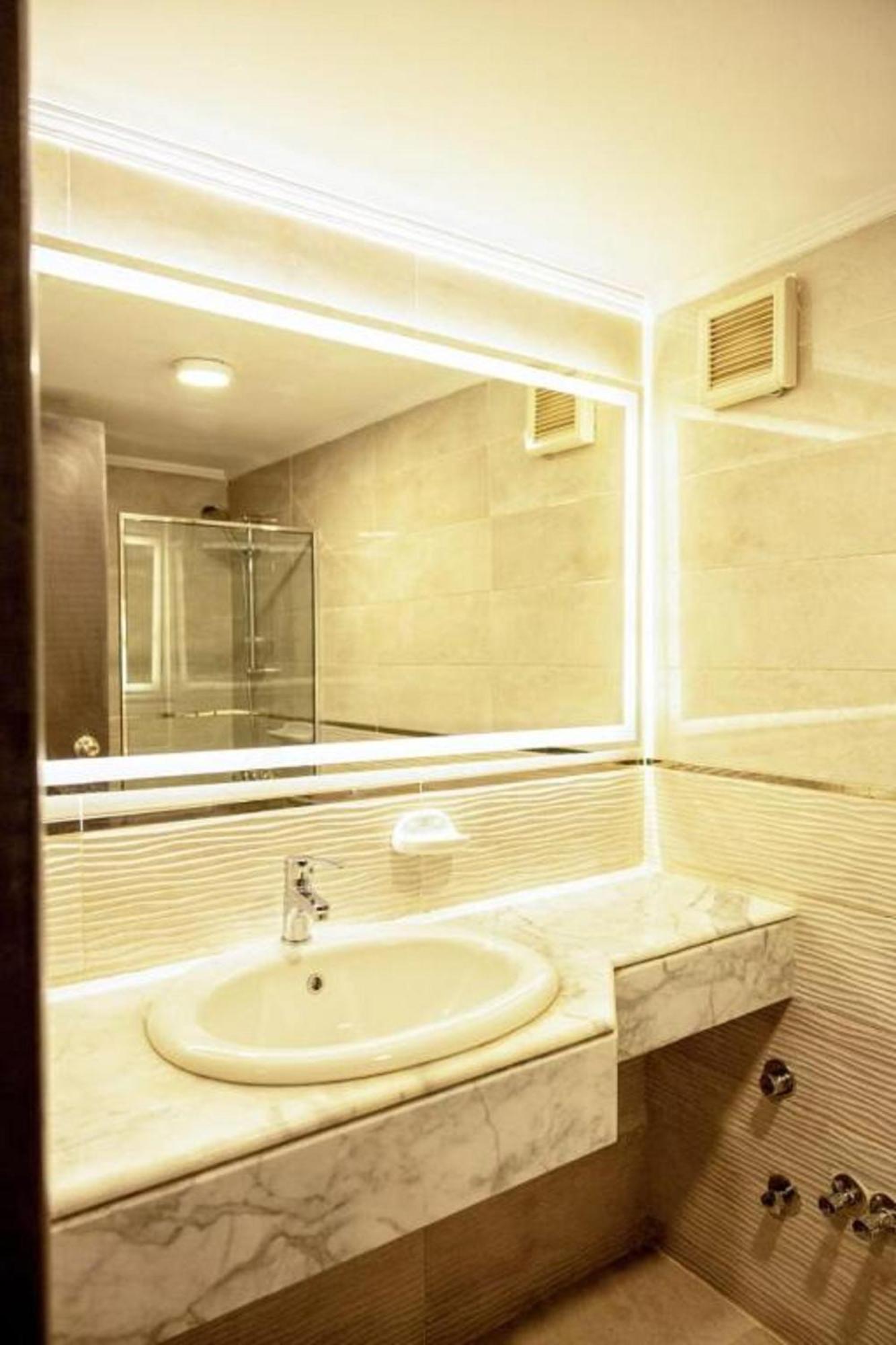 Mar Charbel Hotel Cairo Exterior photo